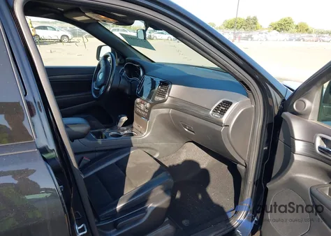 2021 Jeep Grand Cherokee Laredo X 4X4 из США, поврежденный, VIN 1C4RJFAG7MC872201